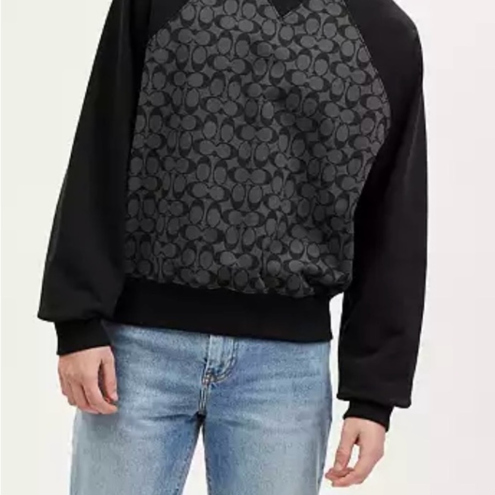 SIGNATURE CREWNECK SWEATSHIRT
Color: Charcoal Signature